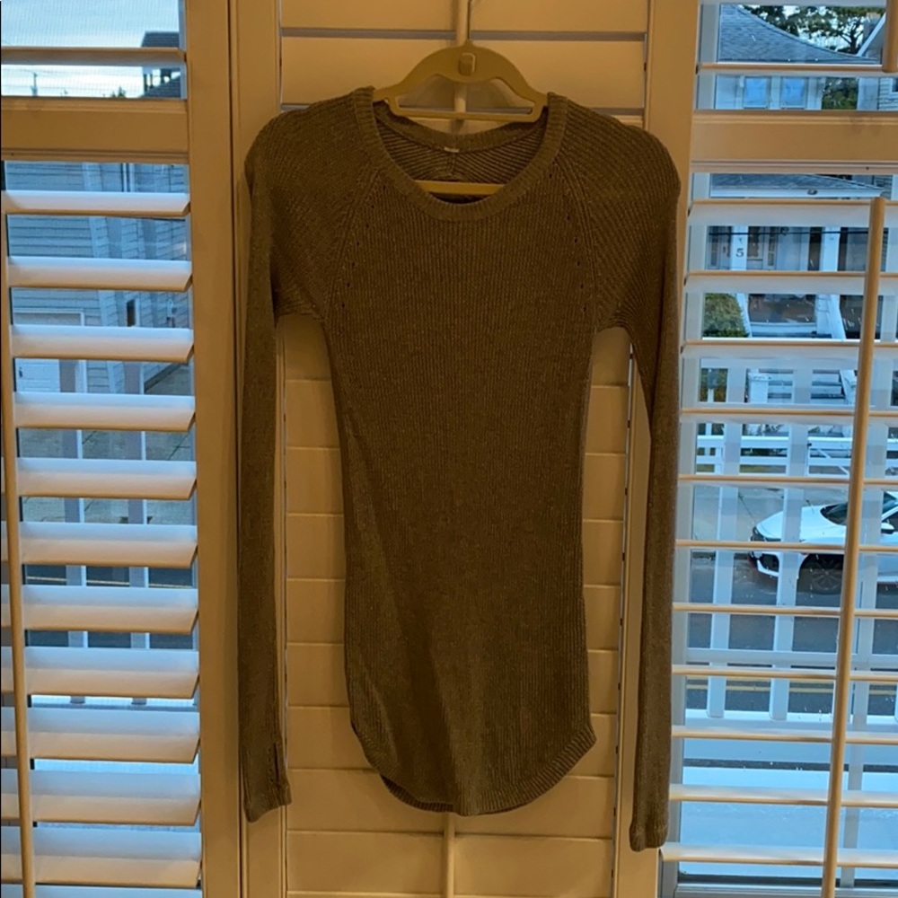 LuluLemon Gray Sweater